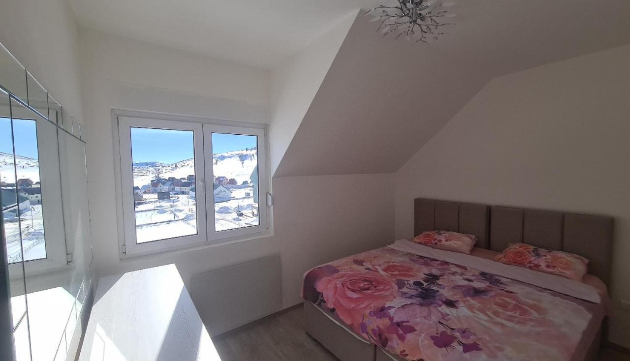 Apartment Mihaela Žabljak エクステリア 写真