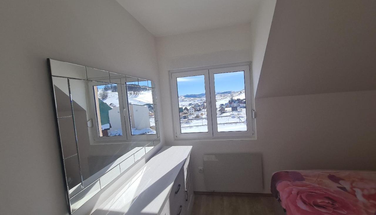 Apartment Mihaela Žabljak エクステリア 写真